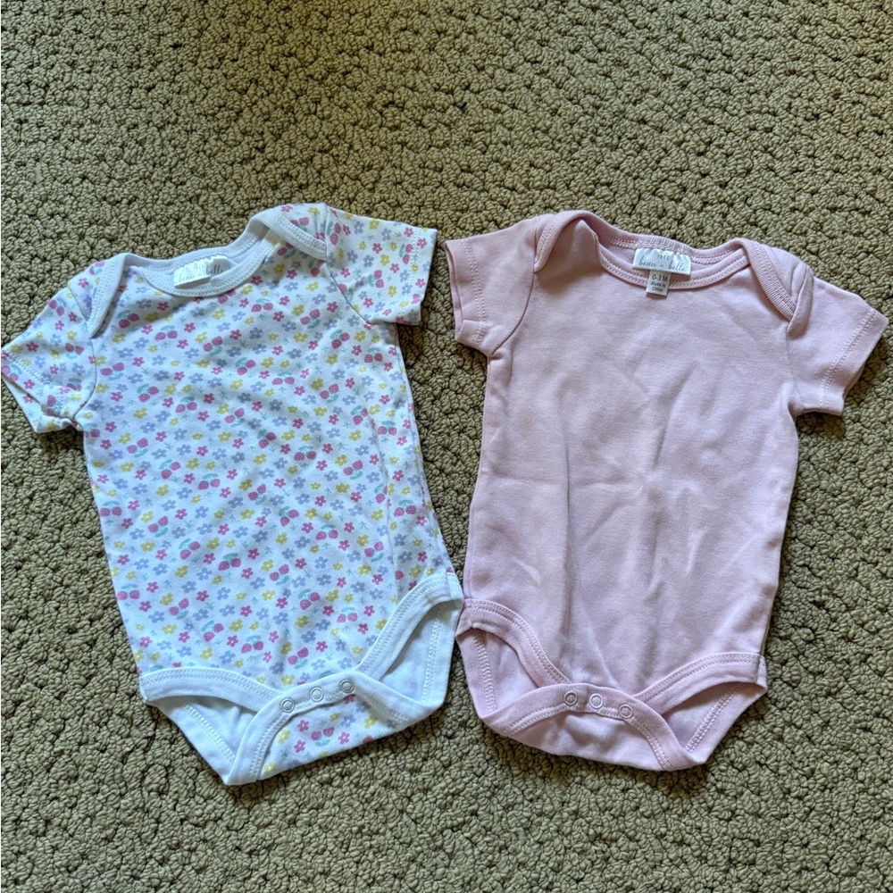 2 Baby Bodysuits